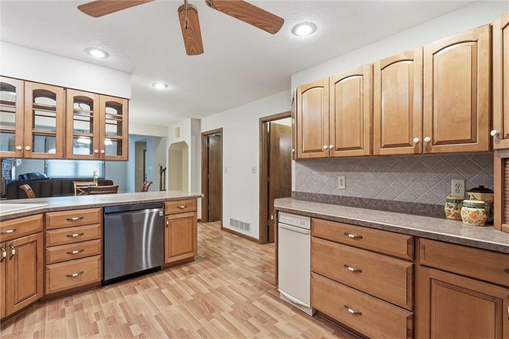 3411 Seminole Drive Property Photo 16