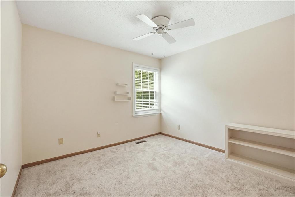 13704 W 75th Terrace Property Photo 20