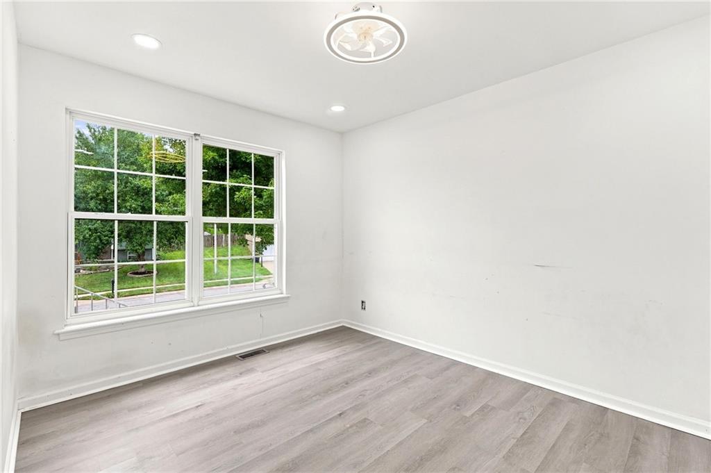 7331 N Crystal Avenue Property Photo 14