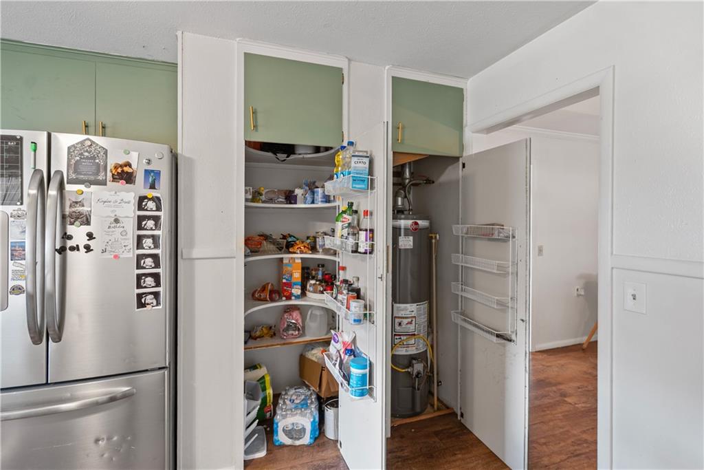1323 W 3rd Street Property Photo 25