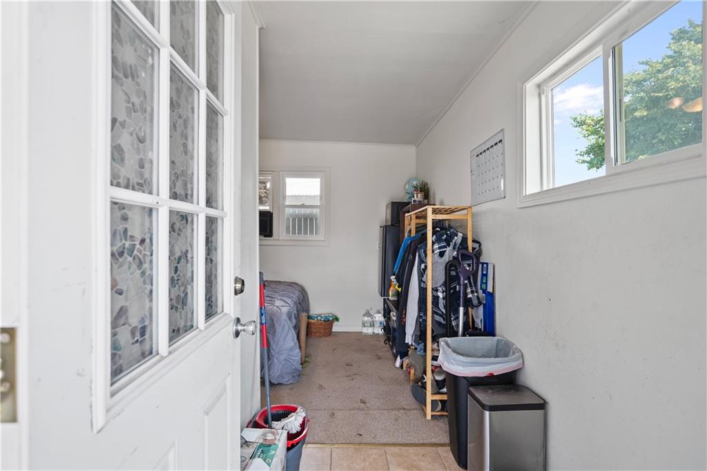 1323 W 3rd Street Property Photo 43