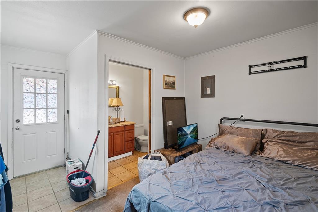 1323 W 3rd Street Property Photo 44