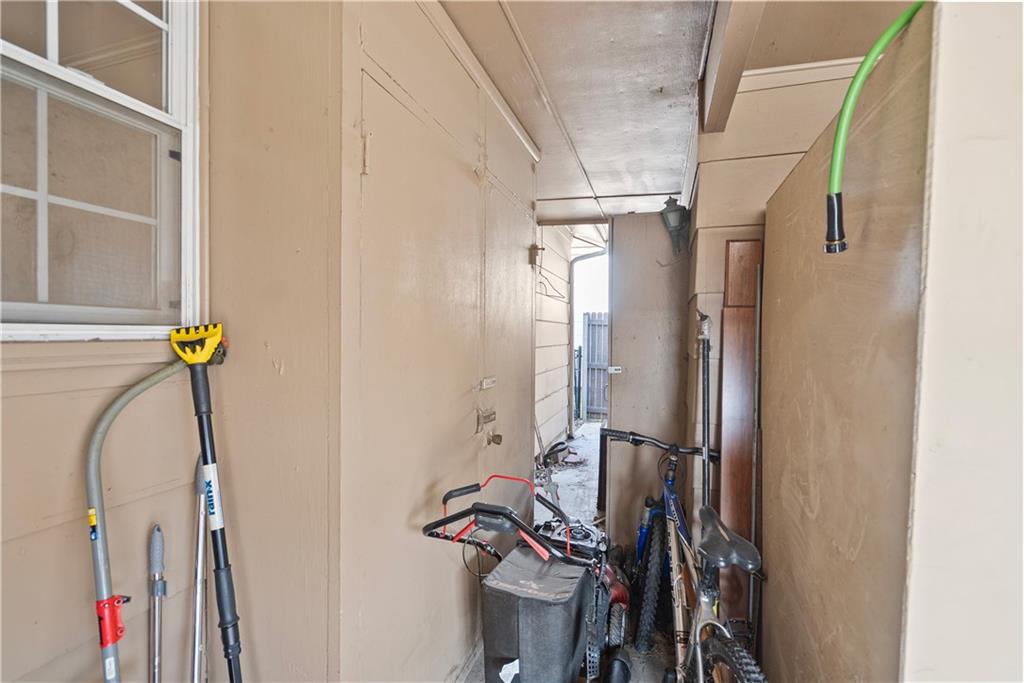1323 W 3rd Street Property Photo 49