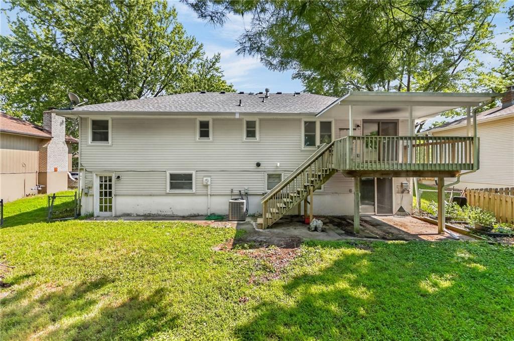 5524 Nw Raintree Drive Property Photo 4