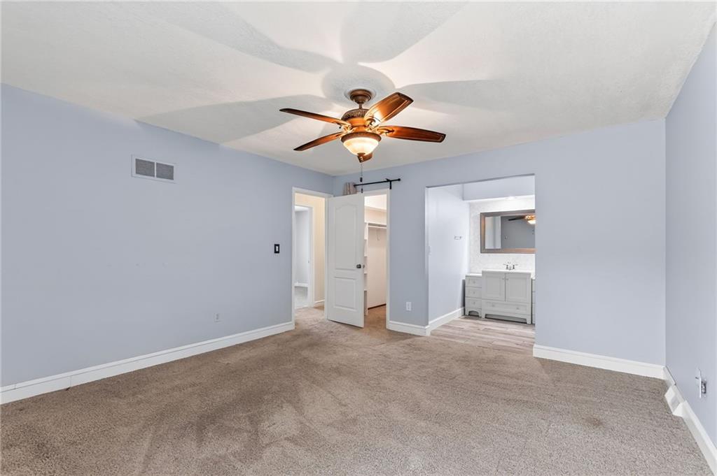 5524 Nw Raintree Drive Property Photo 17