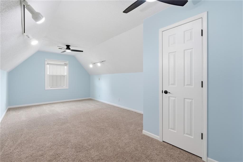1366 Wildbriar Drive Property Photo 13