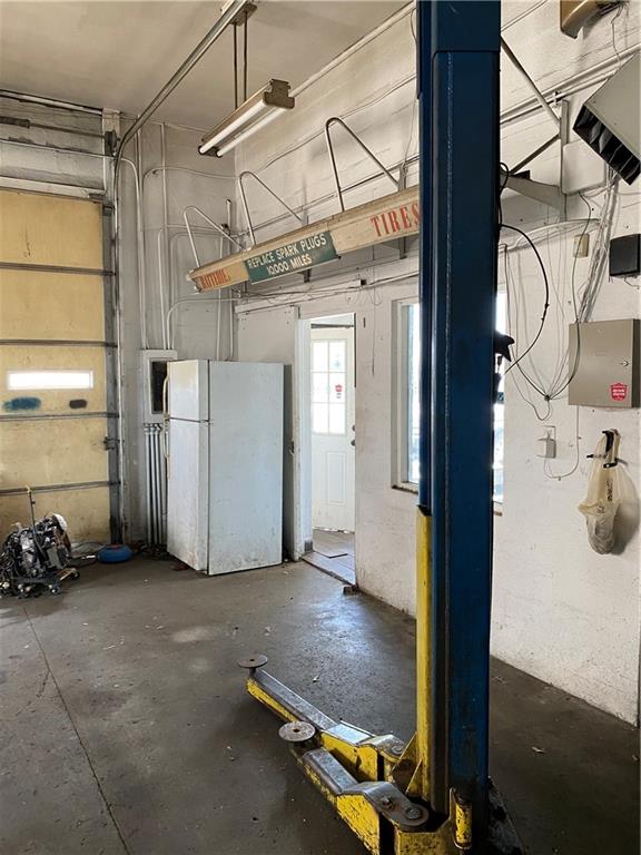 6140 Blue Ridge Boulevard Property Photo 17