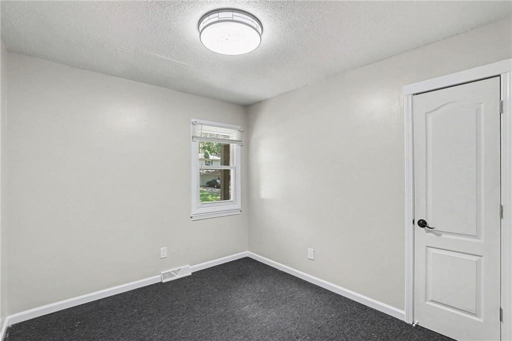 408 Ne Richardson Place Property Photo 16