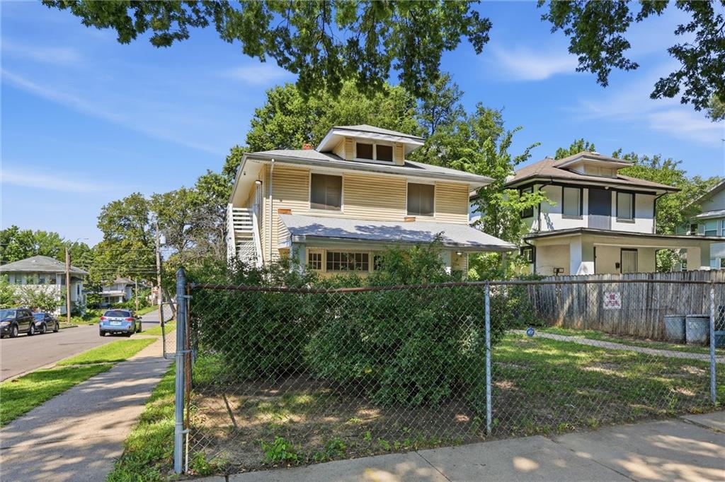 3744 Benton Boulevard Property Photo 4
