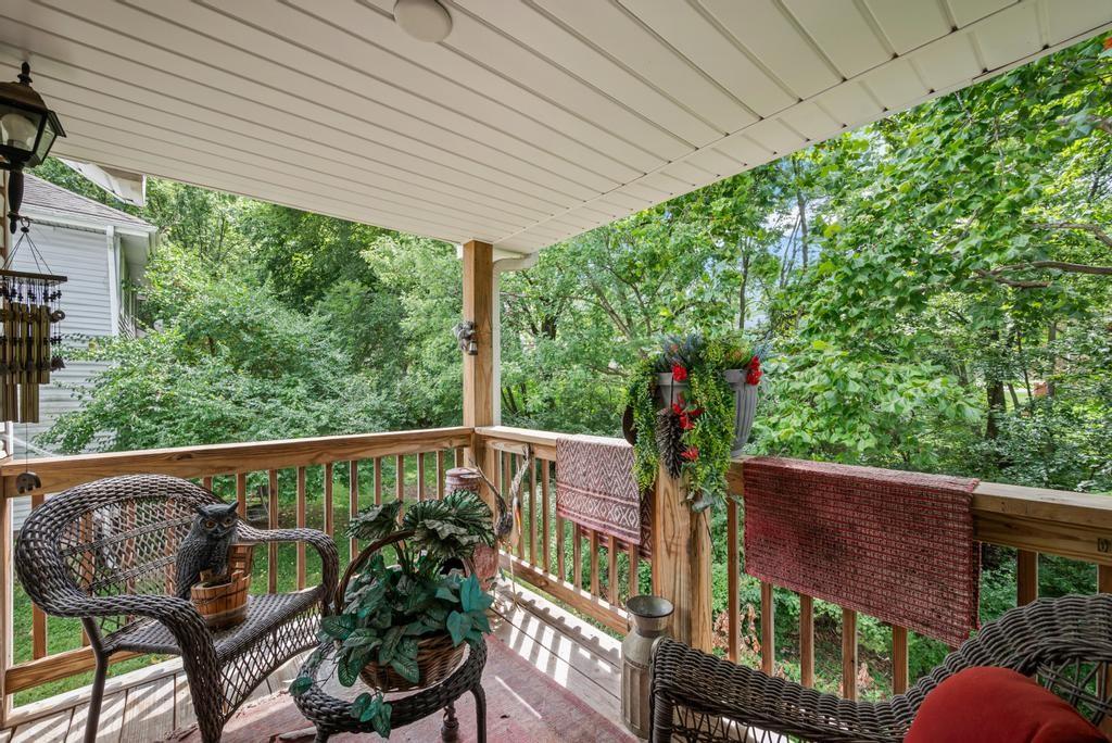 8016 N Garfield Avenue Property Photo 16