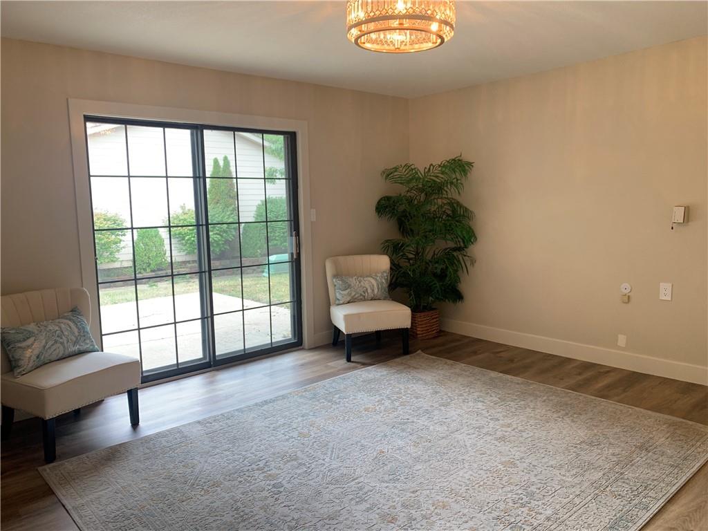 1404 W Stone Boulevard Property Photo 24