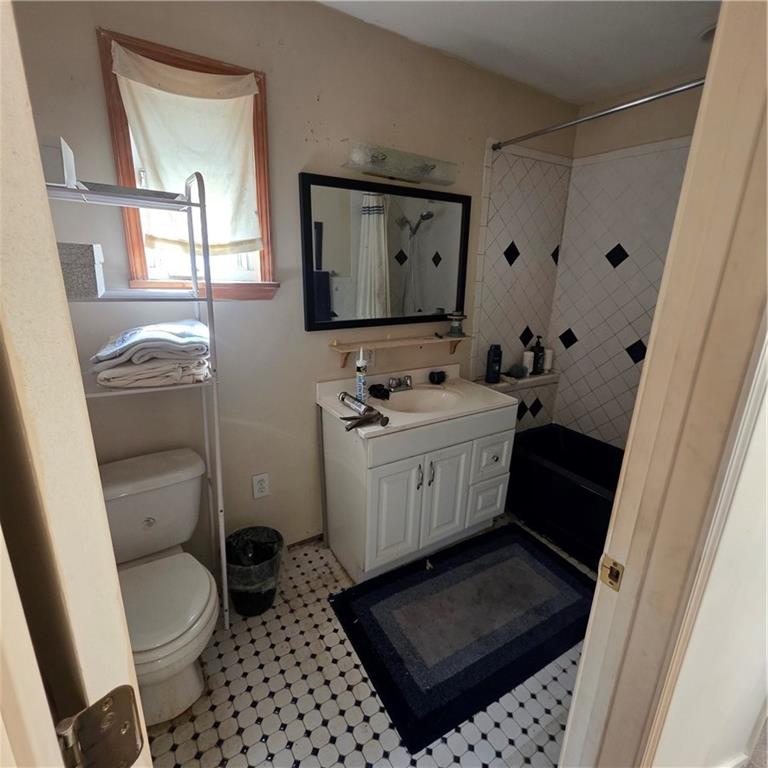 3006 Ne Parvin Road Property Photo 8