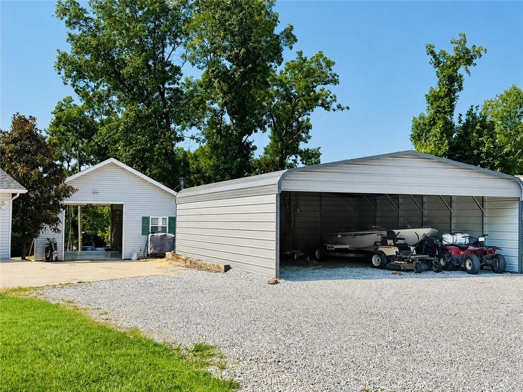 12338 Crestview Drive Property Photo 3