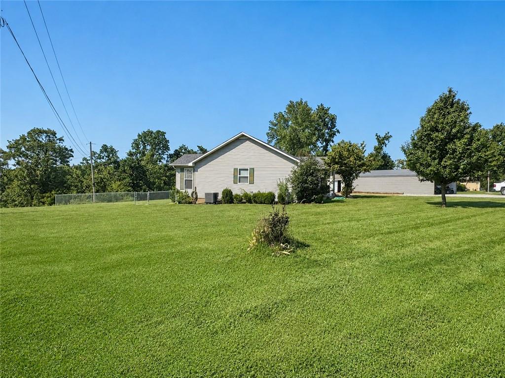 12338 Crestview Drive Property Photo 4
