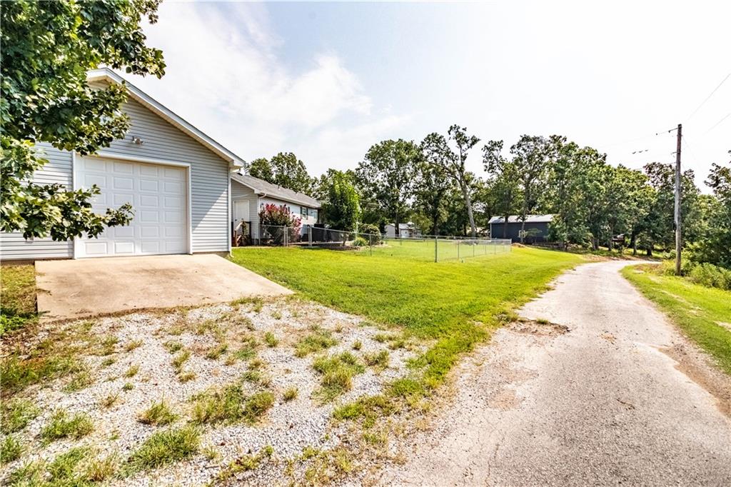 12338 Crestview Drive Property Photo 10