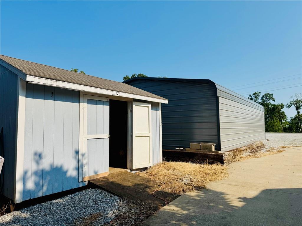 12338 Crestview Drive Property Photo 11