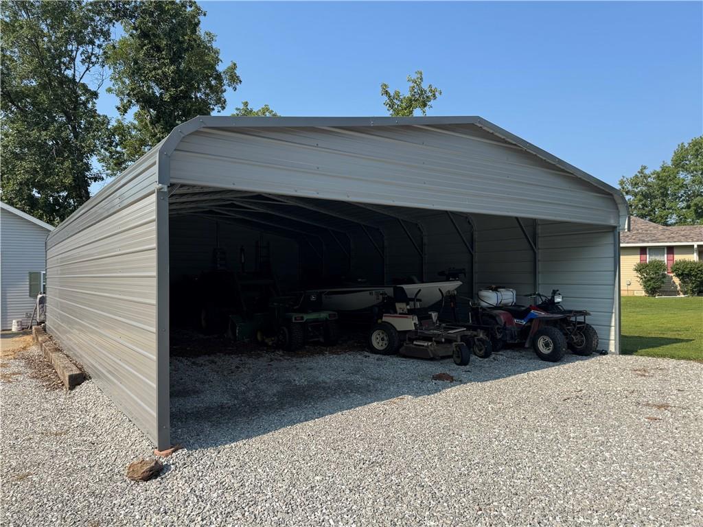12338 Crestview Drive Property Photo 12