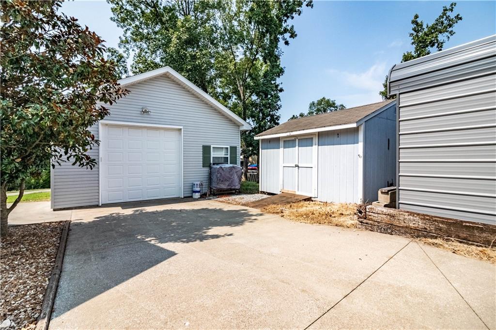 12338 Crestview Drive Property Photo 13