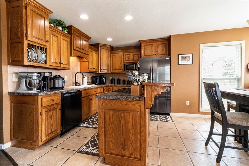 12338 Crestview Drive Property Photo 37