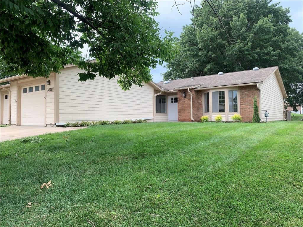 1406 W Stone Boulevard Property Photo