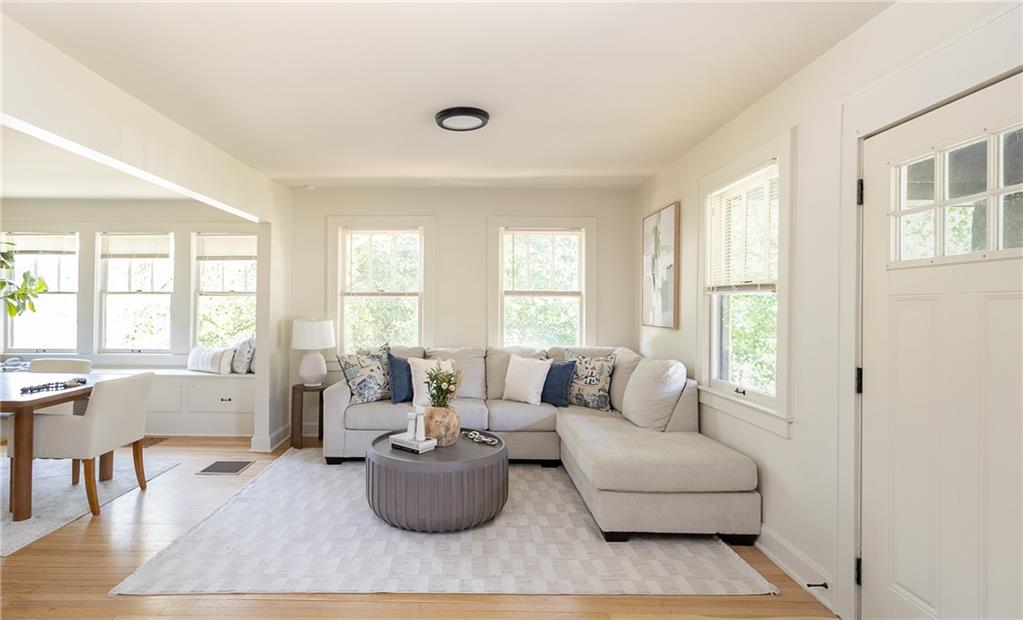 1843 Wood Avenue Property Photo 3