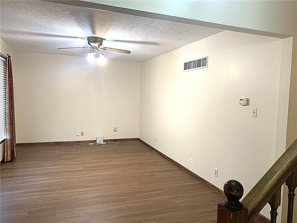 1705 Nw Willow Circle Property Photo 10