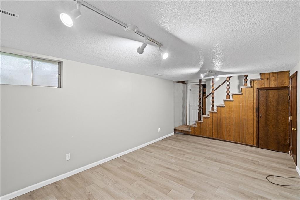 106 N Cleveland Avenue Property Photo 24