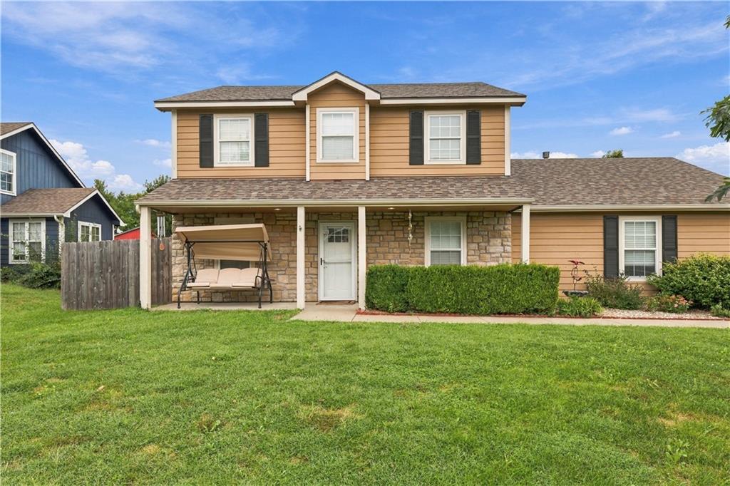 1526 Maple Street Property Photo 2
