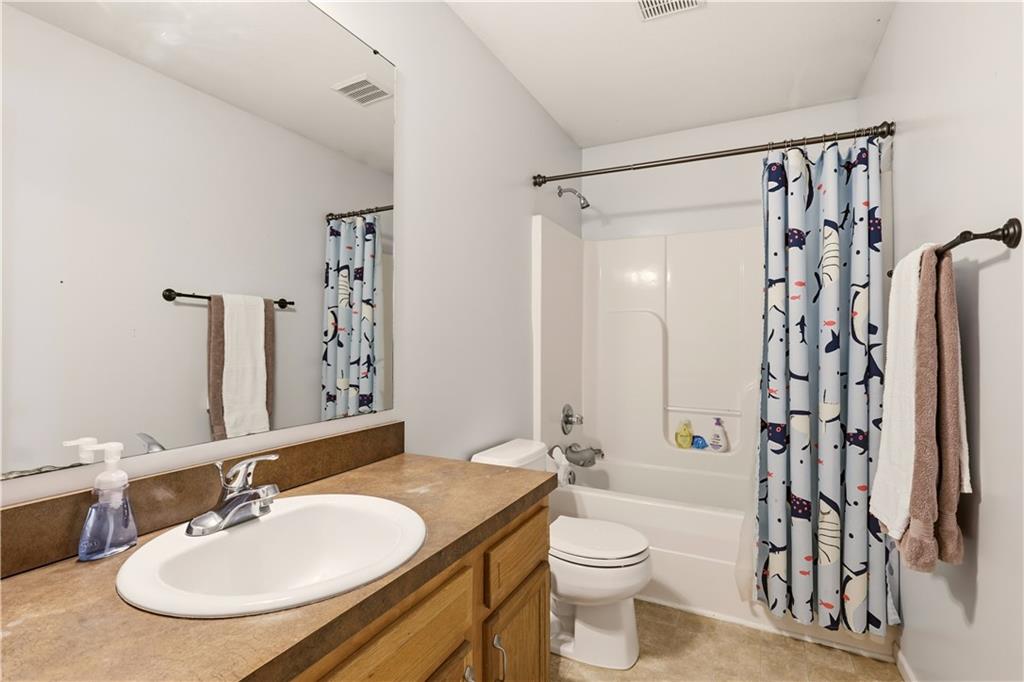 1526 Maple Street Property Photo 25