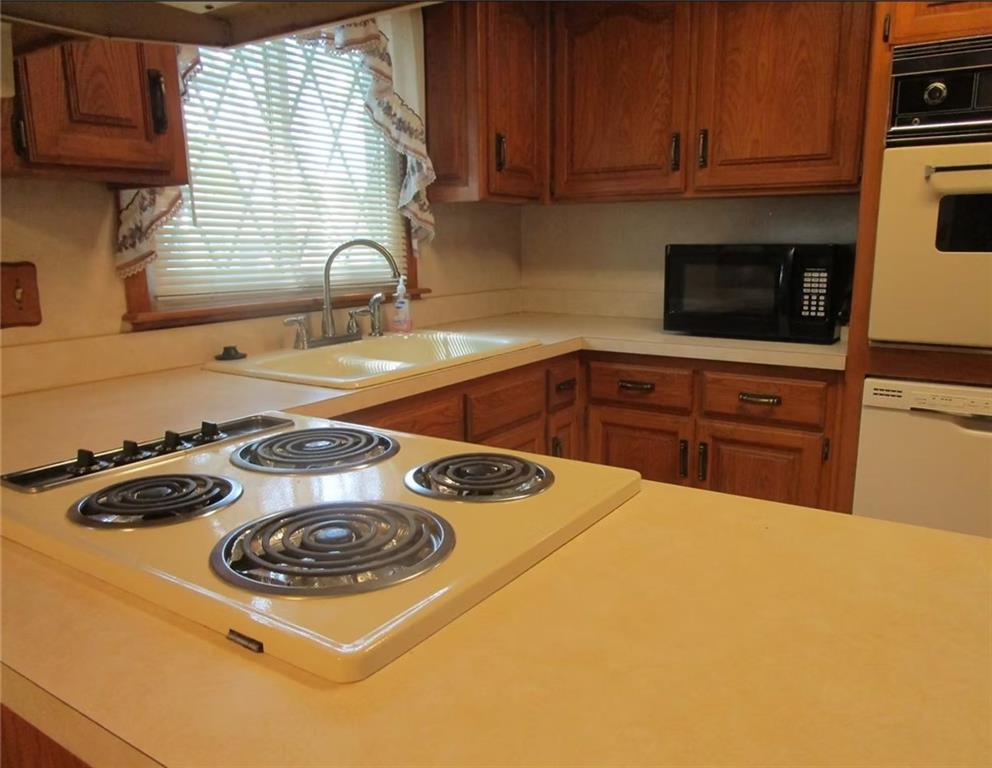 600 S Edgemere Drive Property Photo 6
