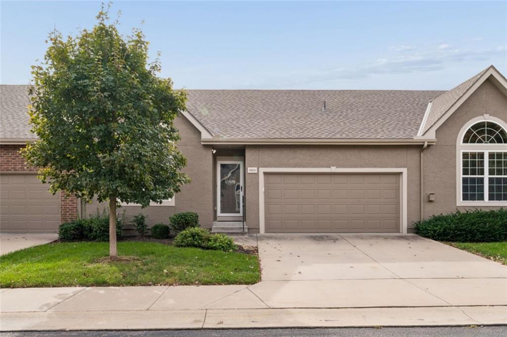 15621 W 61st Street Property Photo 1