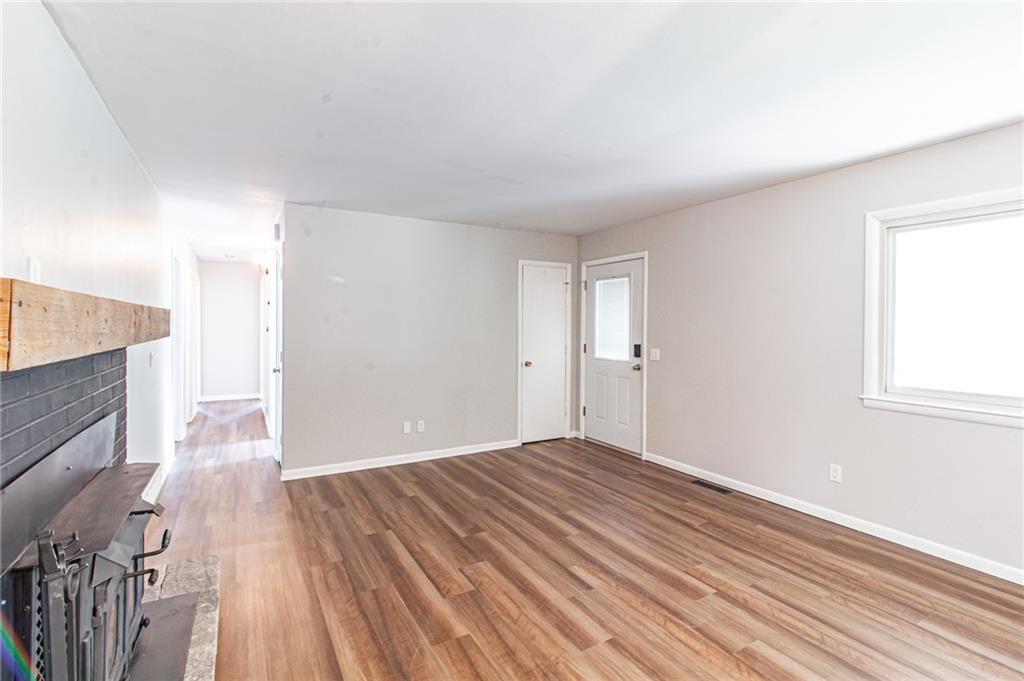 1608 Lee Lane Property Photo 3