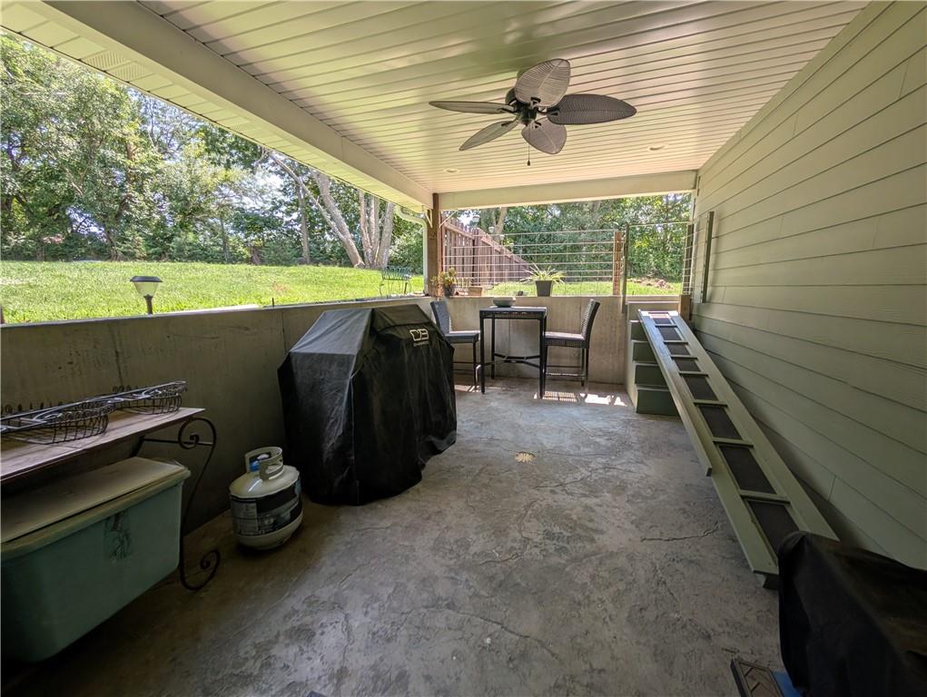 159 N State Street Property Photo 19