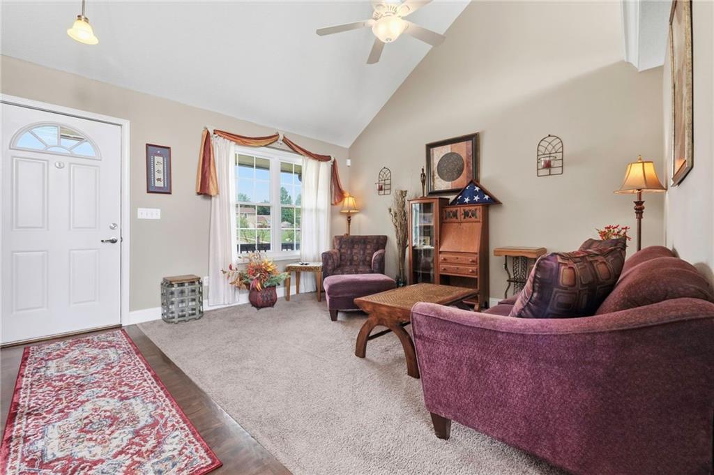 519 Holt Drive Property Photo 6