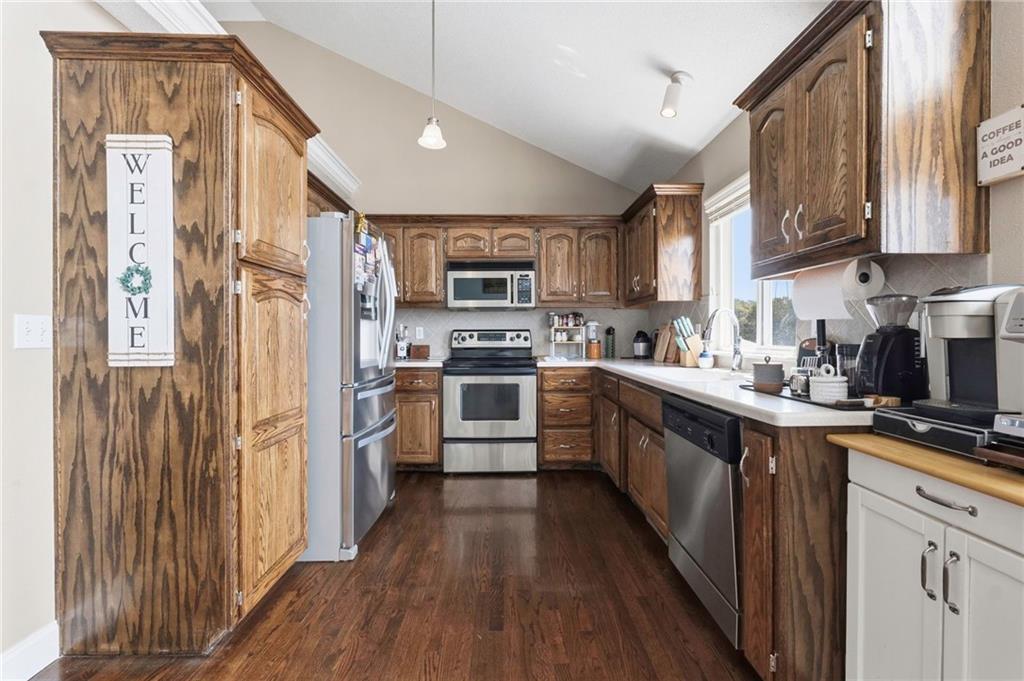 519 Holt Drive Property Photo 10