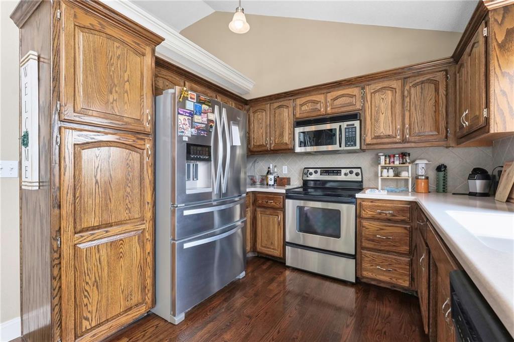 519 Holt Drive Property Photo 12