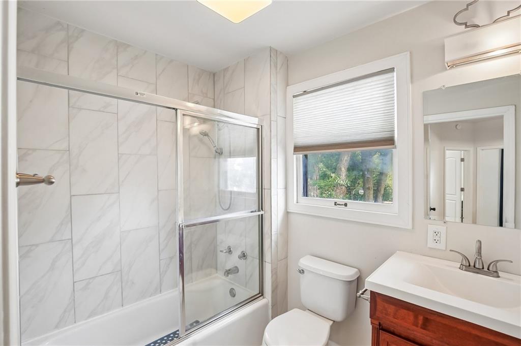 3924 Windsor Avenue Property Photo 27