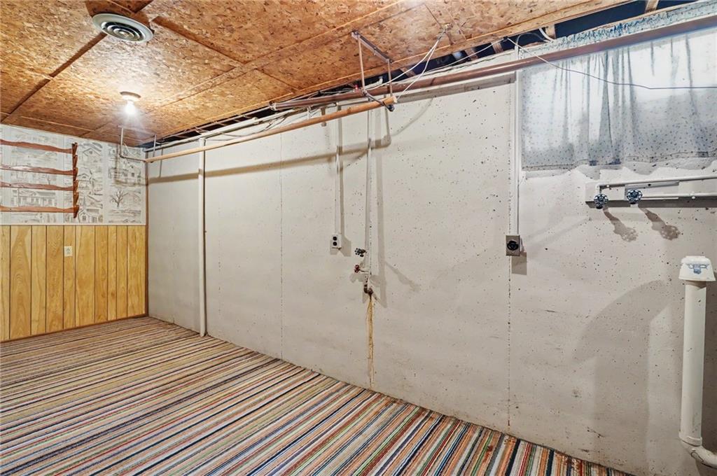 305 E Monroe Street Property Photo 45