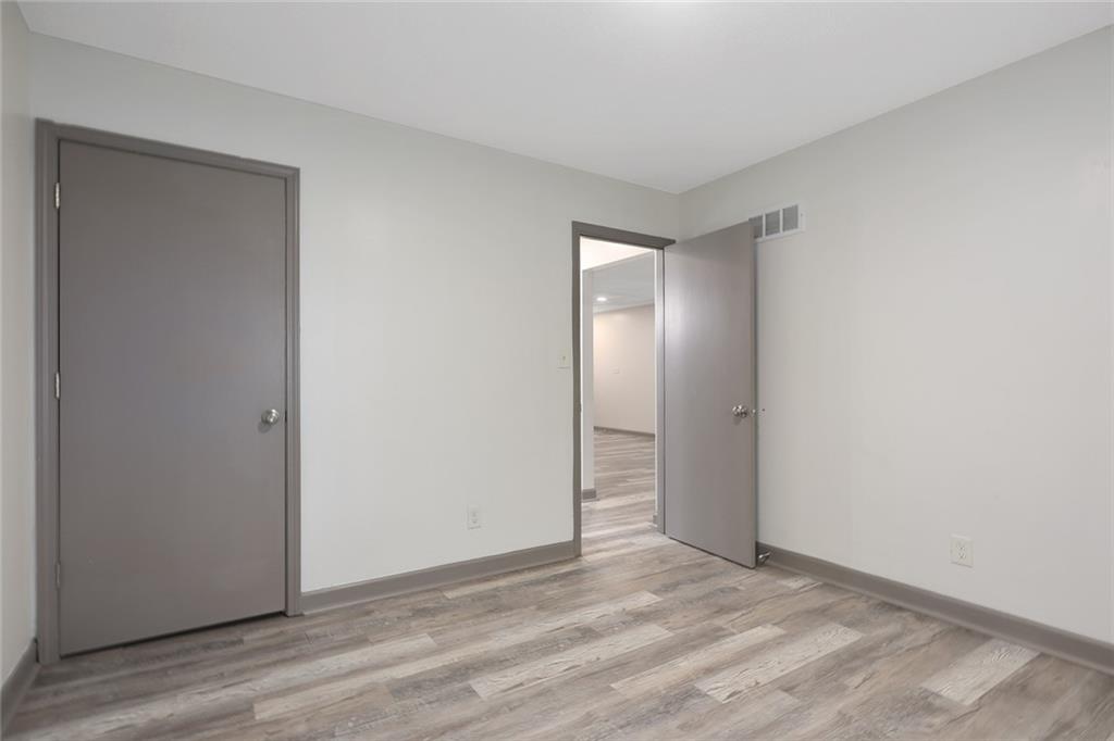 1610 N 59th Place Property Photo 15