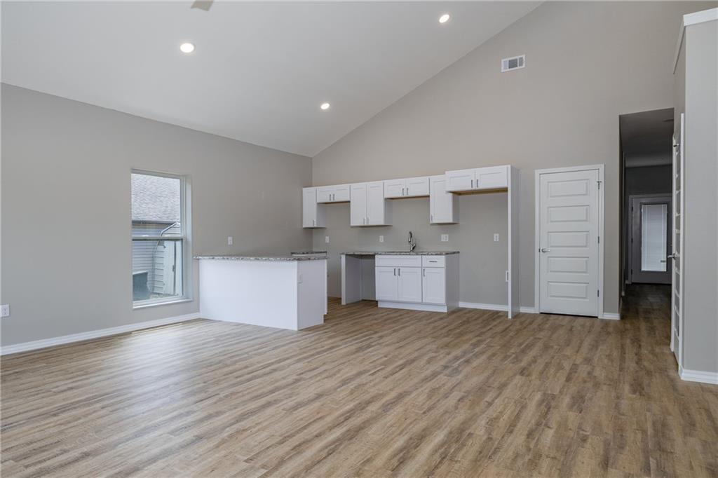 1501 Ashton Way Property Photo 3