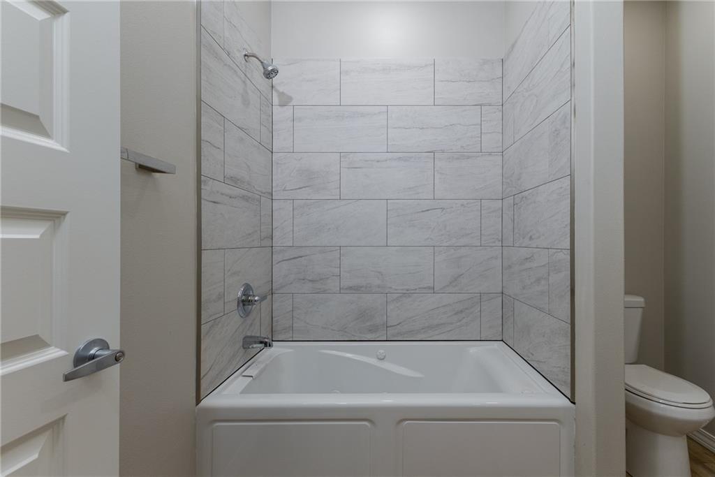 1501 Ashton Way Property Photo 9