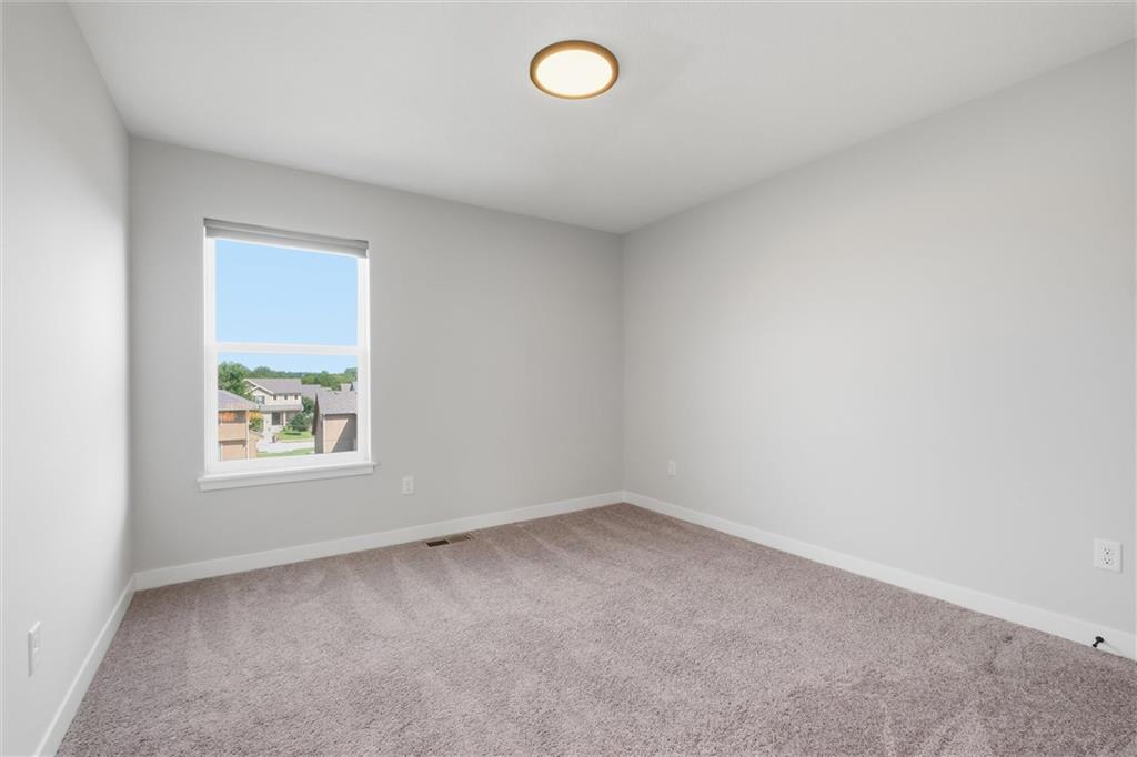 413 Woodview Drive Property Photo 25
