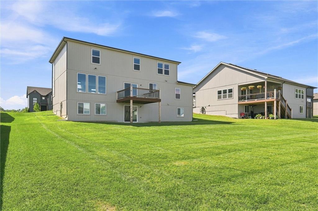 413 Woodview Drive Property Photo 37