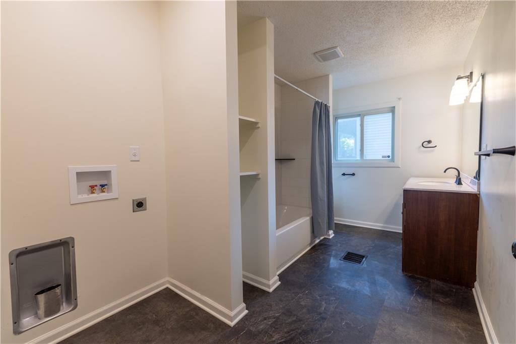 3023 Mitchell Avenue Property Photo 11