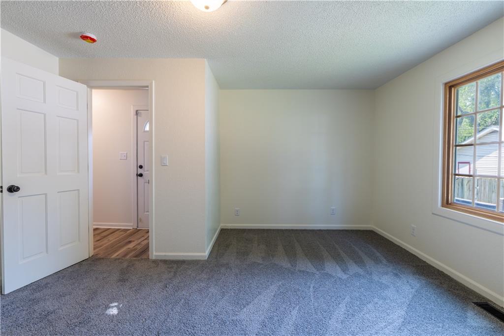 3023 Mitchell Avenue Property Photo 23