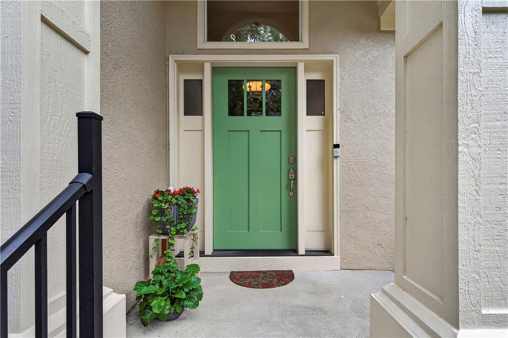 2228 Sw Waterfall Place Property Photo 5