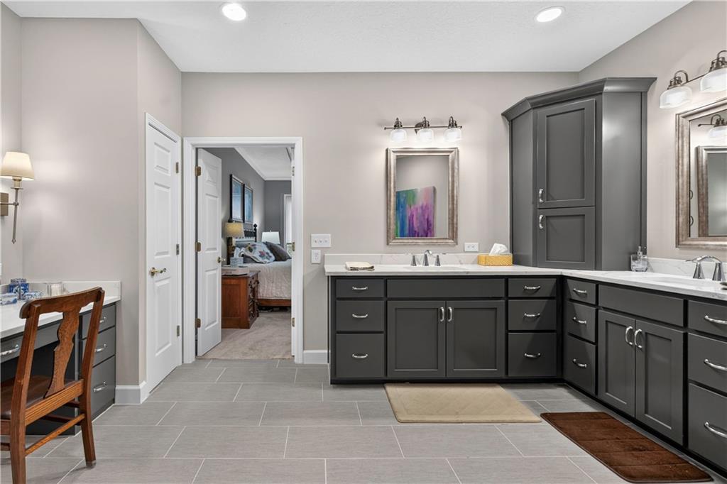 2228 Sw Waterfall Place Property Photo 25