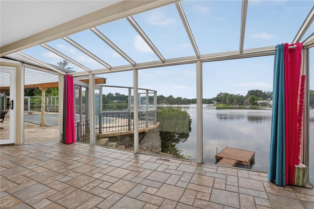 1109 Nw South Shore Drive Property Photo 3