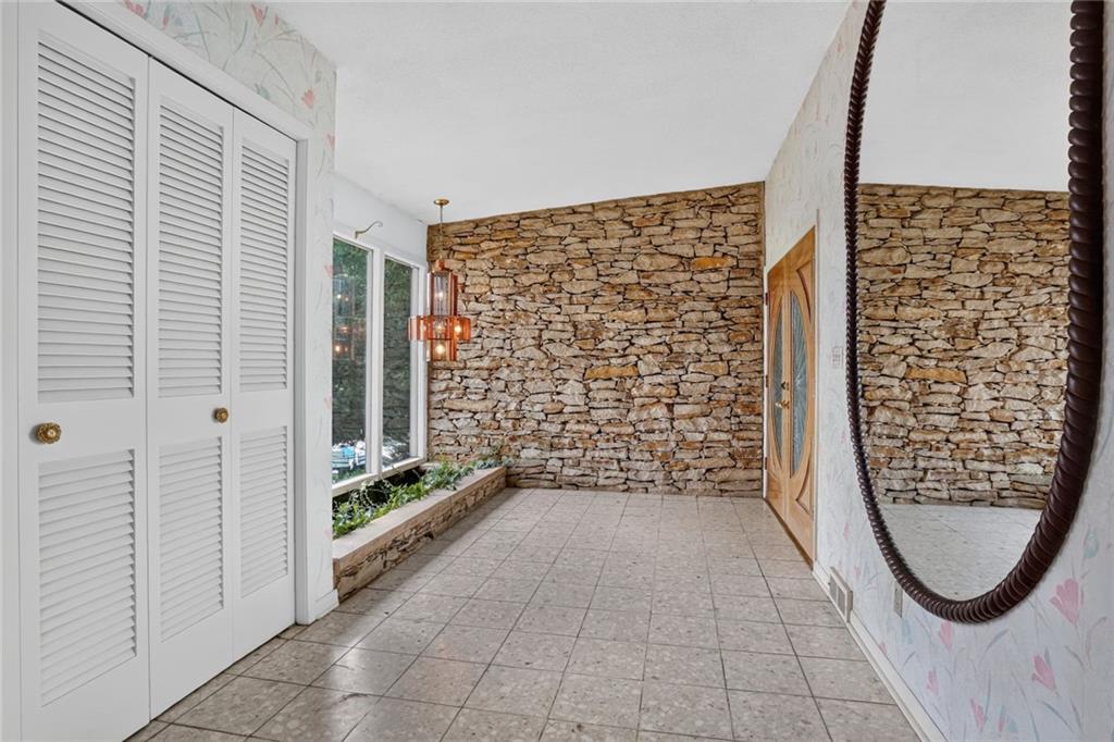 1109 Nw South Shore Drive Property Photo 8