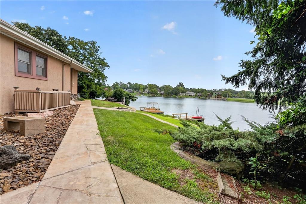 1109 Nw South Shore Drive Property Photo 44